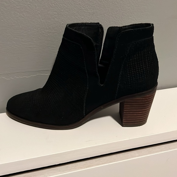 COPY - LUCKY BRAND 🍀 ankle booties - Picture 3 of 11